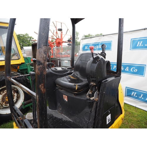 1548 - JCB 801CTS mini digger, 2013, with 3 buckets