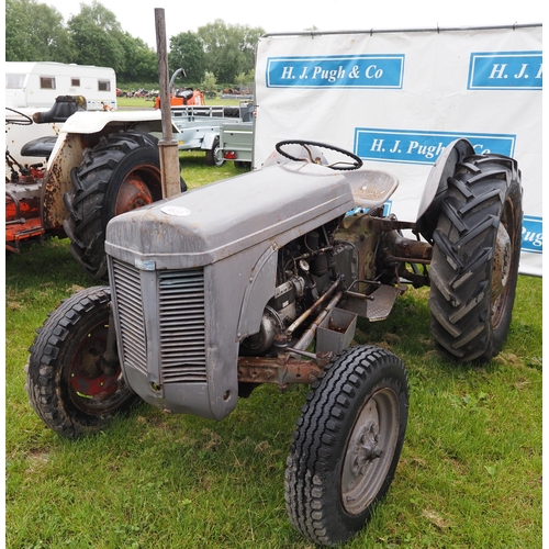 1533 - Ferguson T20 diesel tractor