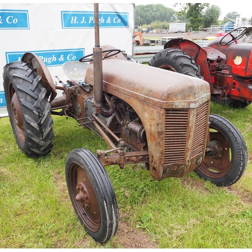 1539 - Ferguson T20 p/p tractor