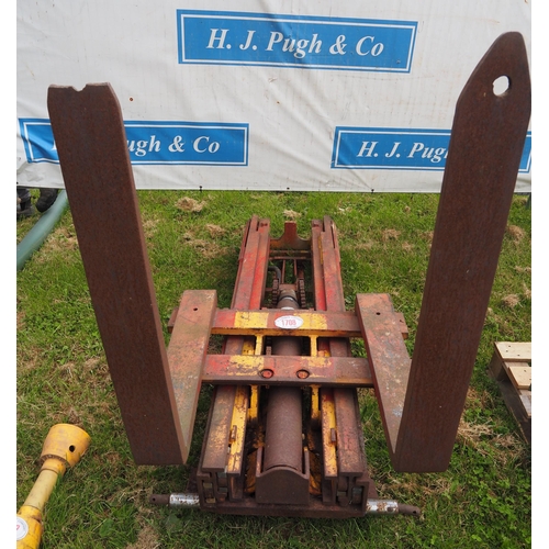 1708 - Tractor mounted hydraulic pallet forks, heavy duty