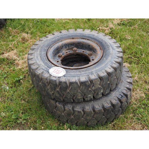 1737 - Trailer wheels and tyres 7.00-12