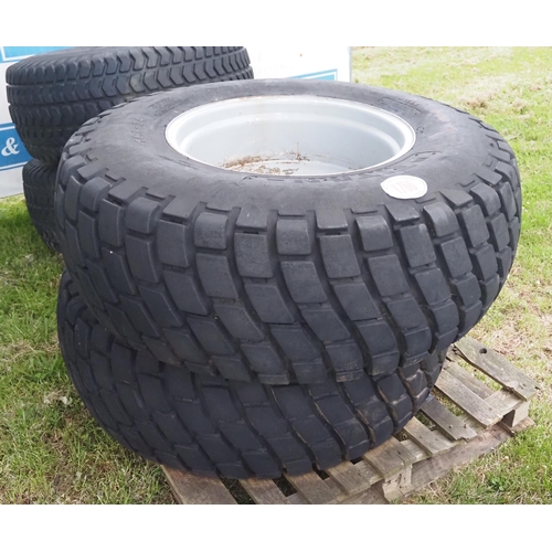 1766 - Massey Ferguson wheels and grass tyres 16.9/24 - 2