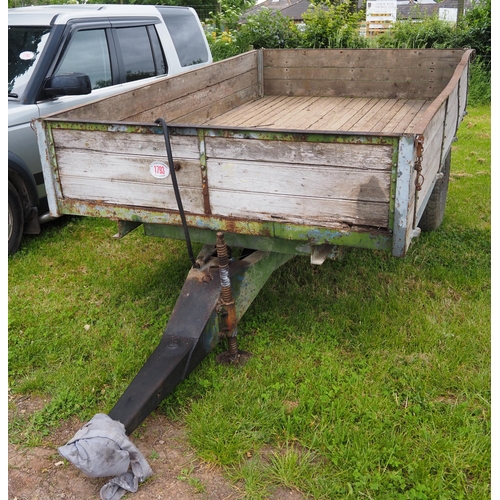 1793 - 2 Wheel tip trailer