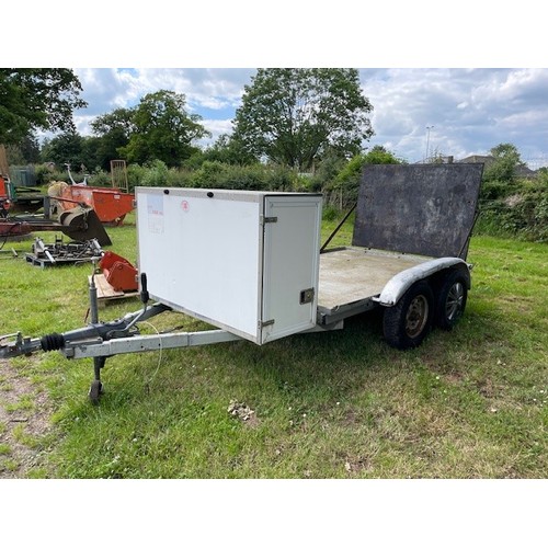 1769 - Twin axle trailer with work box. Keys for hitch and box in office