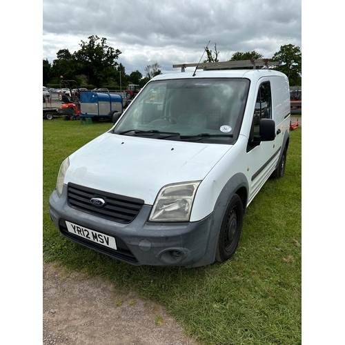 1861 - Ford Transit Connect van. Runs and drives.   Needs new battery. Reg YR12 MSV. No documents.