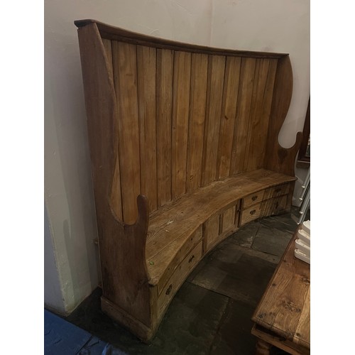 136 - Pine curved settle 7ft