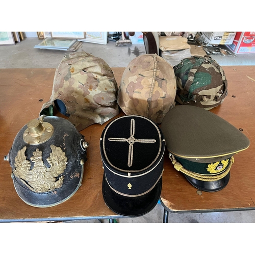 66 - Military hats and helmets