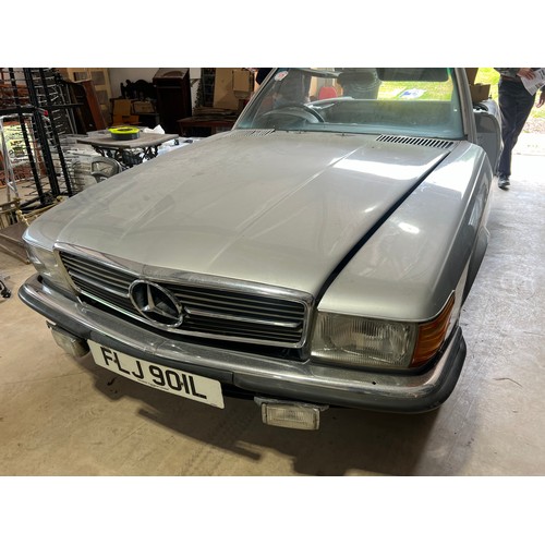 175 - Mercedes 350 Coupe. 1972. 3499cc. Petrol. 
Fully restored condition but has not been reassembled. Be... 