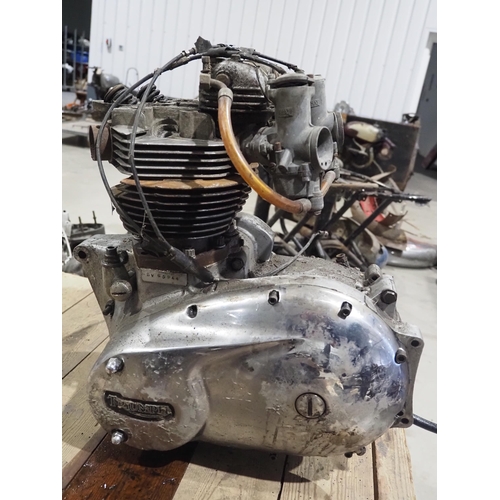 463 - Triumph Bonneville engine parts. No-BV65944