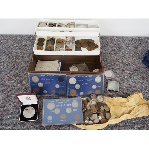 267 - Quantity of assorted British coins to include some silver content