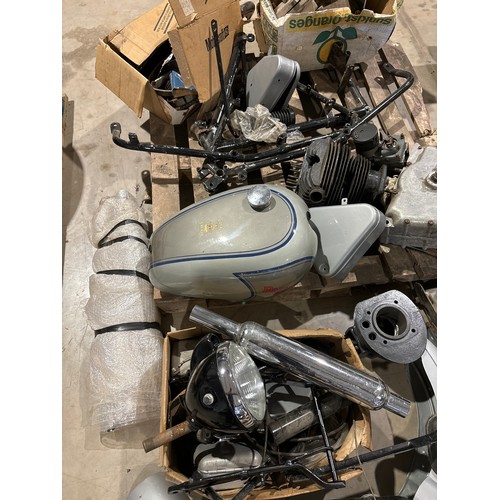 541 - Royal Enfield J2 Twin port 500 motorcycle project