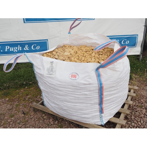 896 - Bag of Cotswold stone chippings