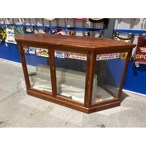 646 - Display cabinet 79x30x39” key in office.