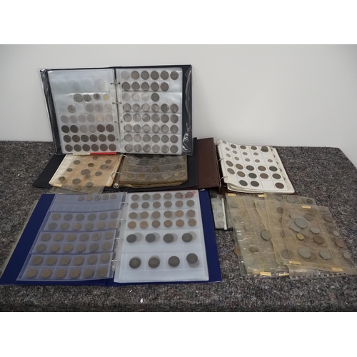 95 - Quantity of mainly pre decimal coins in albums