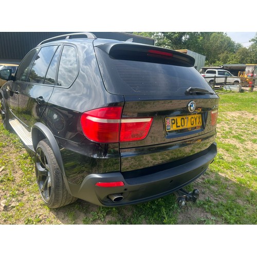 202 - BMW X5 4x4. 176,000 miles. MOT until July. Updated towing diff. Leather interior. Reg PL07 GYX. V5 a... 