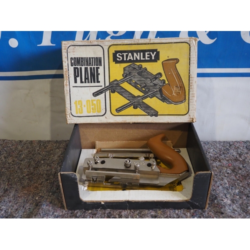 318 - Stanley 13-050 plane in original box