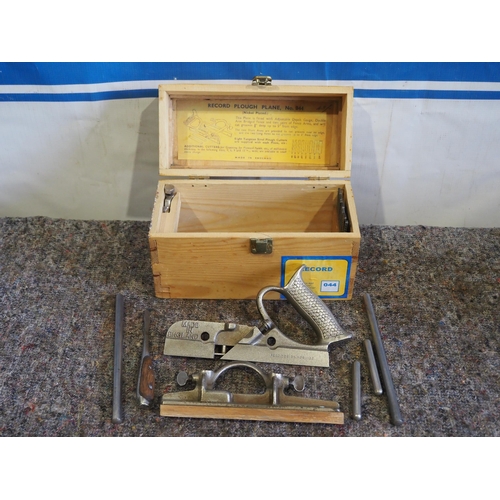 371 - Record No. 044 plough plane with cutters in box