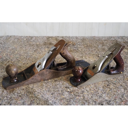 442 - Record No. 5½ and 4 wood planes