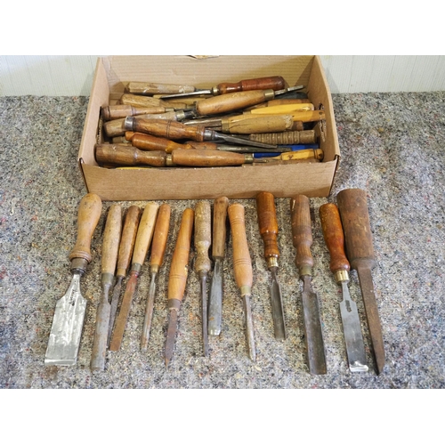453 - Wood chisels to include Marples and Sorby - approx 50