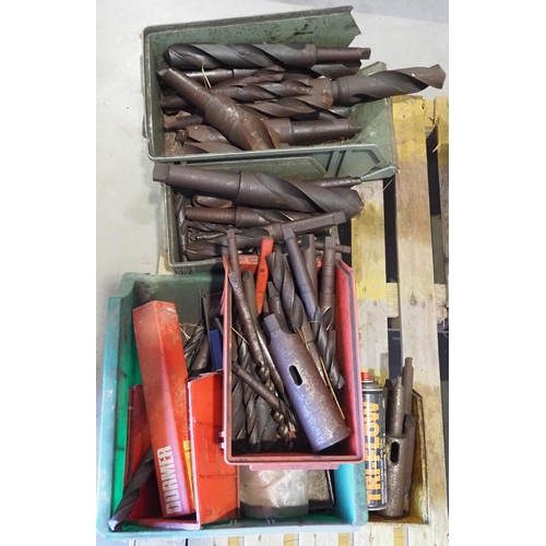 575 - Quantity of assorted engineering drill bits