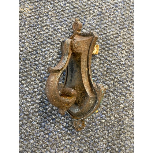 298 - Victorian cast iron door knocker