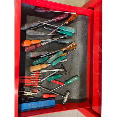 655 - Snap-on 4 drawer bottom box and tools