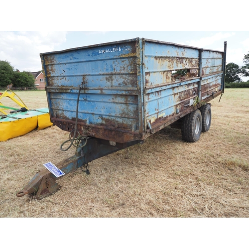 341 - Twin axle tipping trailer