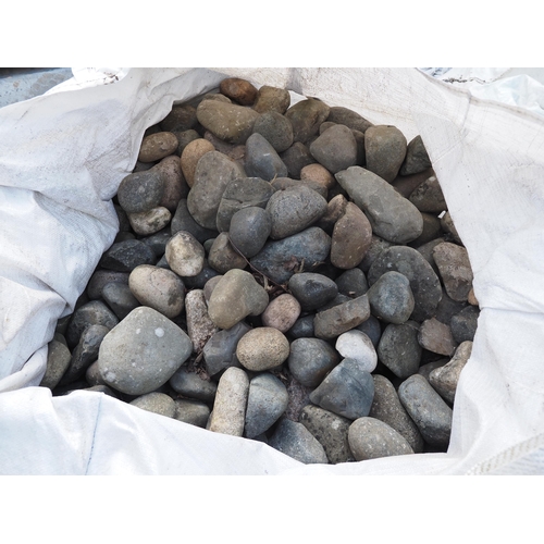 361 - Scottish pebbles in tote bags