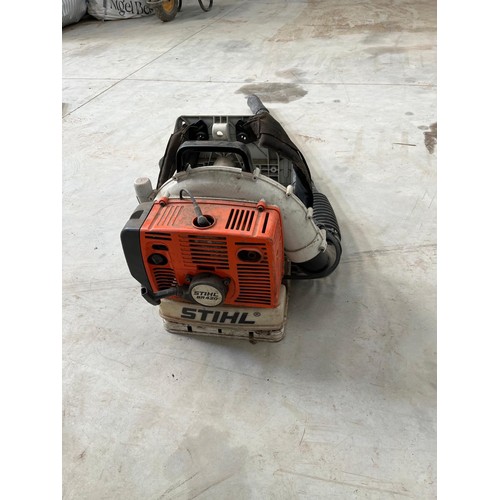 261 - Stihl BR420 back pack blower