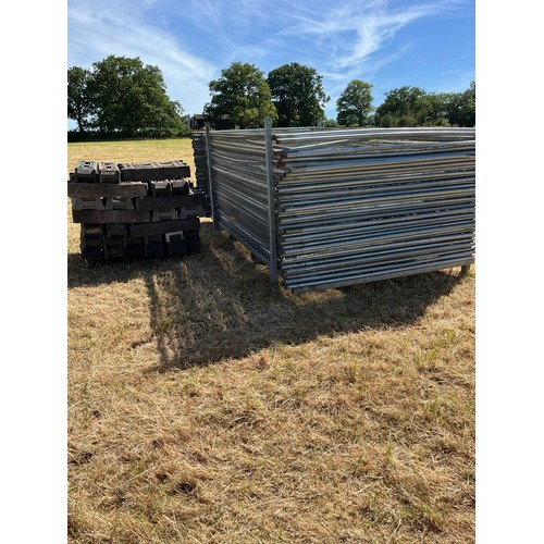 359 - Heras fence panels - approx. 40 with 41 feet