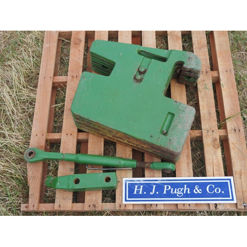 463 - John Deere wafer weights 50kg - 4 + top link and pick up hitch
