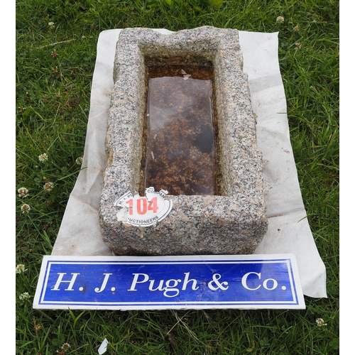 104 - Trough 2ft x 1ft