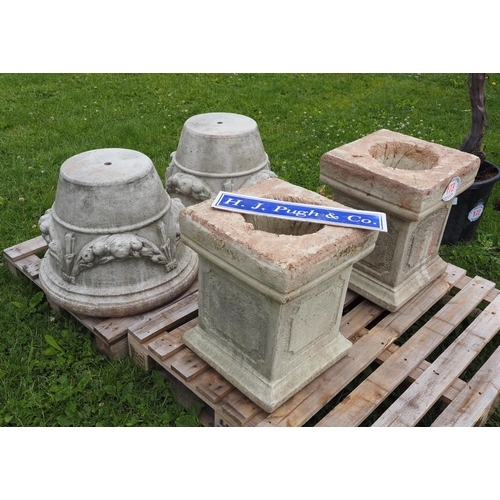 173 - Pair of urn planters