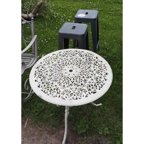 246 - Stools and garden table