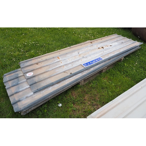 341 - Roofing sheets 8' x 2'8