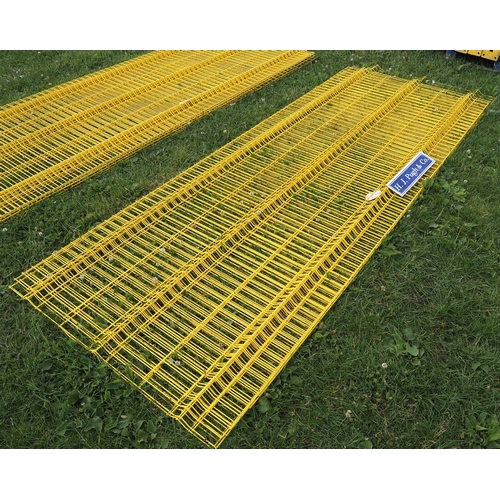 43 - Yellow mesh fencing 3.0m x 1.2m - 10