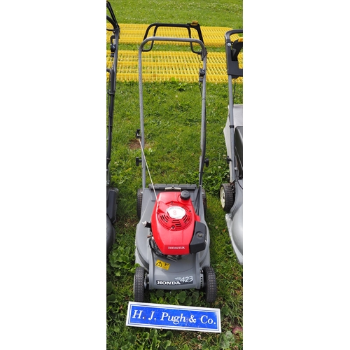 Honda HRB 423 pedestrian mower