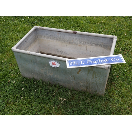 96 - Galvanised tank 3ft x 20