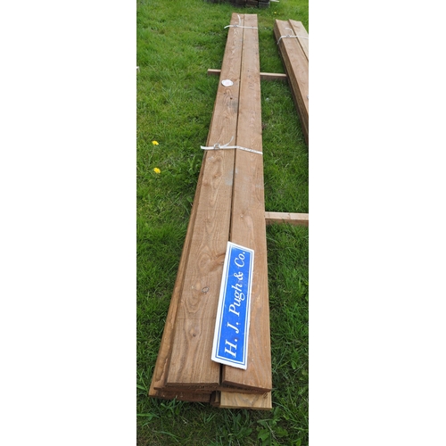 1044 - Sawn timber 14ft x 6x1