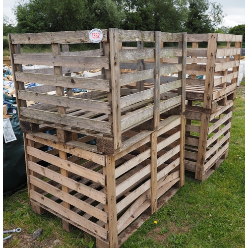 1352 - Pallet of stillage boxes