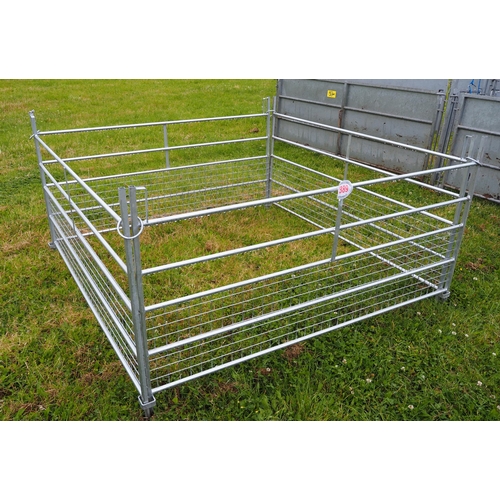 1389 - Galvanised hurdles 6ft - 4