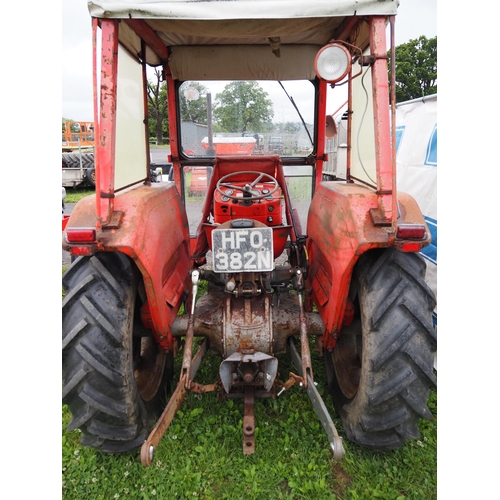 1691 - Massey Ferguson 135 tractor. Showing 4669 hours. Reg. HFO 382N