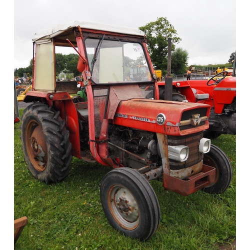 1691 - Massey Ferguson 135 tractor. Showing 4669 hours. Reg. HFO 382N