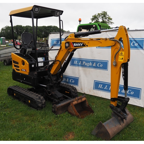 1697 - Sany SY16C mini digger with extending tracks and 2 buckets. 2022. Key in office