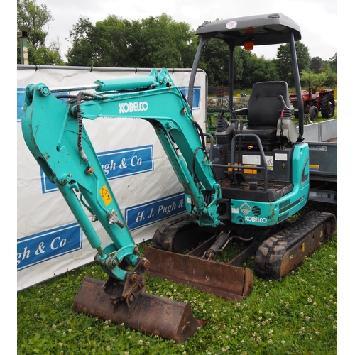 1702 - Kobelco SK17 SR-3 mini digger. 2018. Extending tracks, showing 1038 hours. Key in office