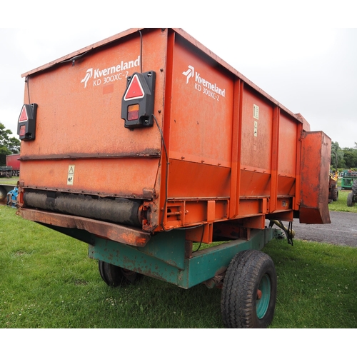 1755 - Kverneland KD300XC-2 feeder wagon