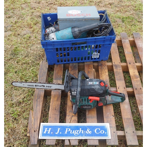 793 - Chainsaw and power tools