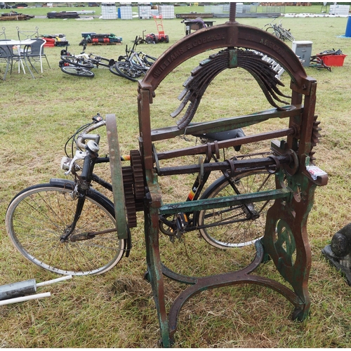 815 - Mangle parts and bike