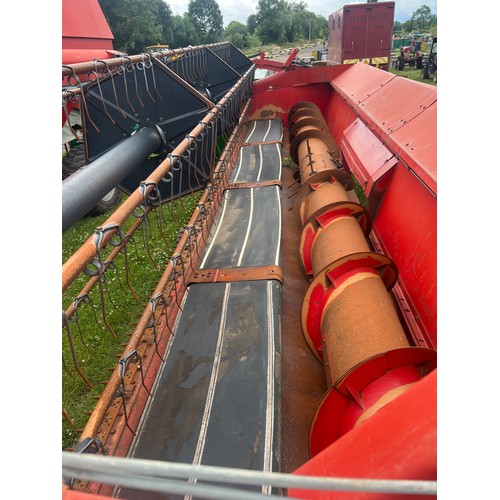 1718 - Massey Ferguson 40RS combine harvester. Drove to sale field. Comes with 20ft Powerflow header and tr... 