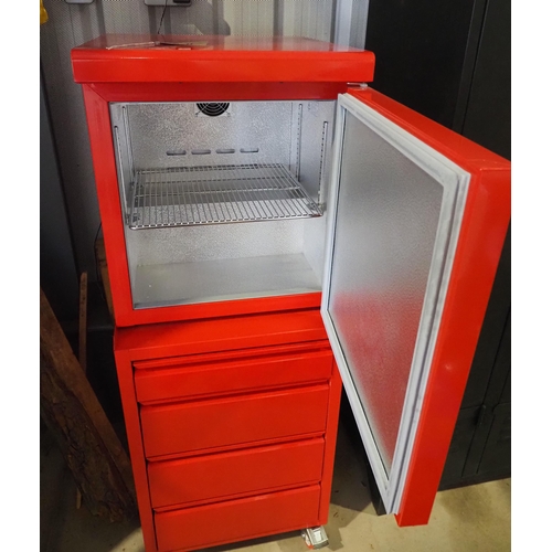 3017 - Snap-on fridge on toolchest
